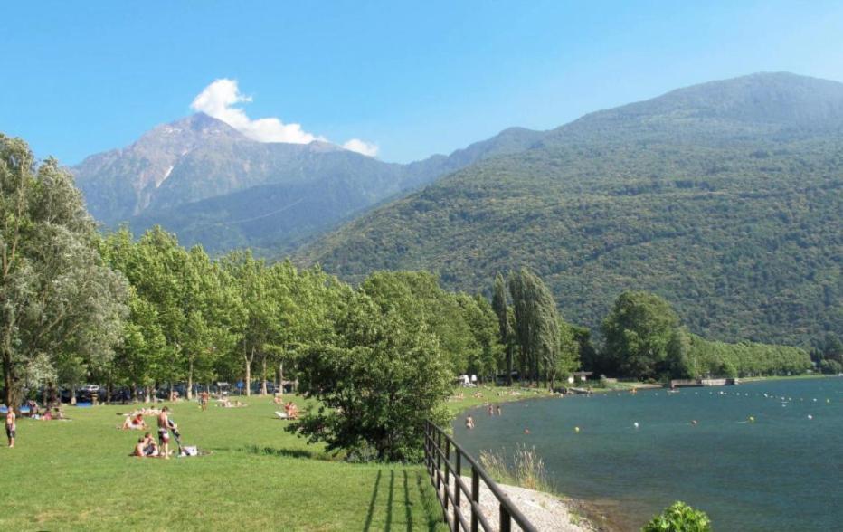 La Casa Del Nonno Franco Villa Colico Exteriör bild